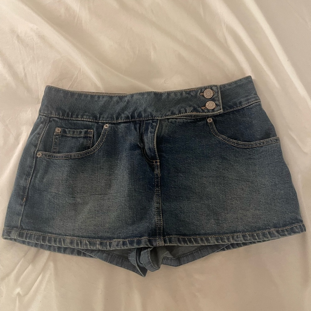Garage micro jean skirt